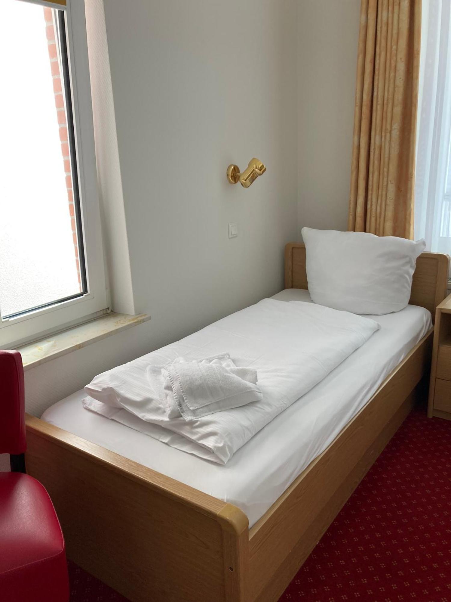 Logierhaus Extra Hotel Нордерней Екстериор снимка